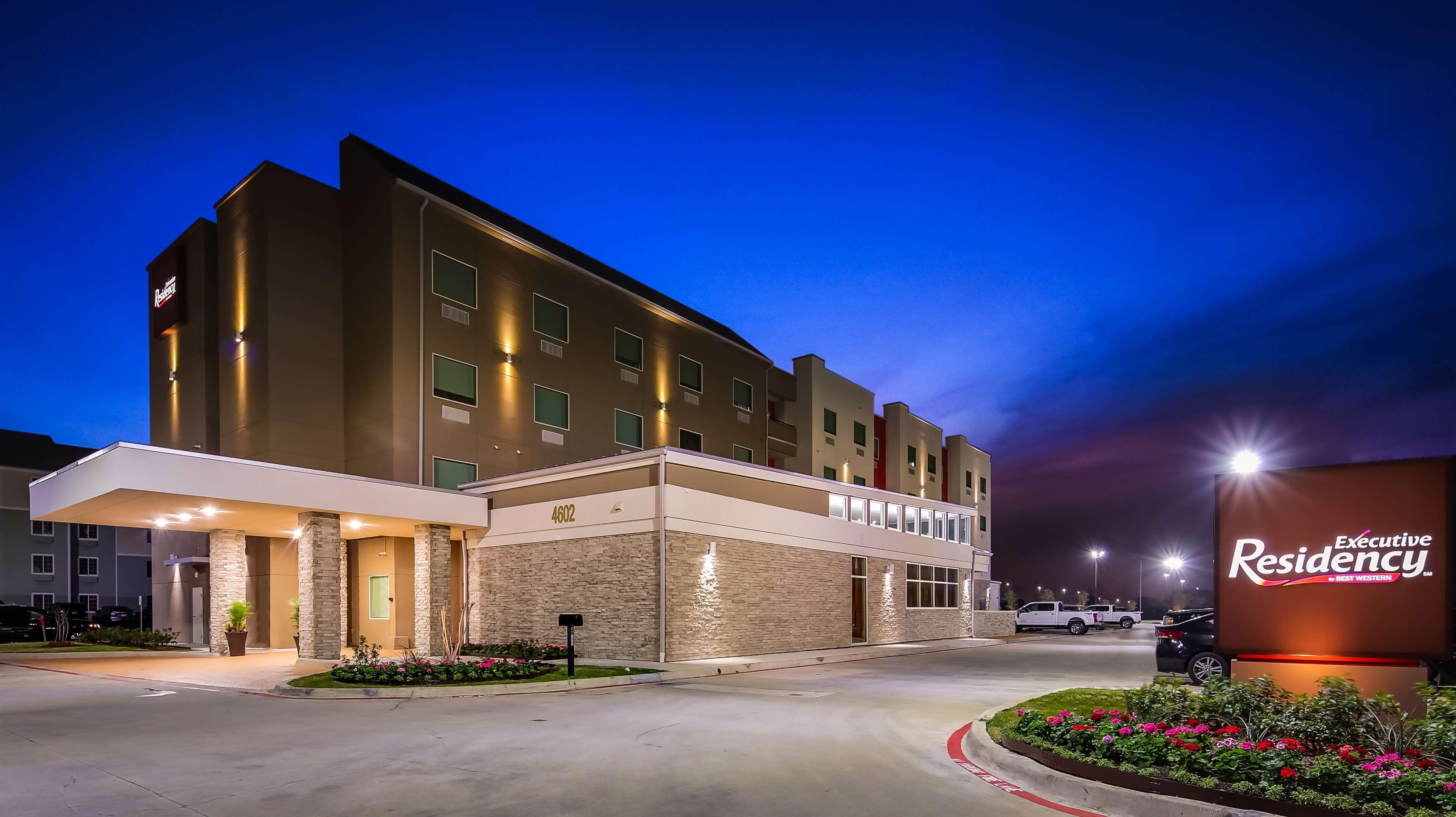 Best Western Plus Executive Residency Baytown Exterior foto